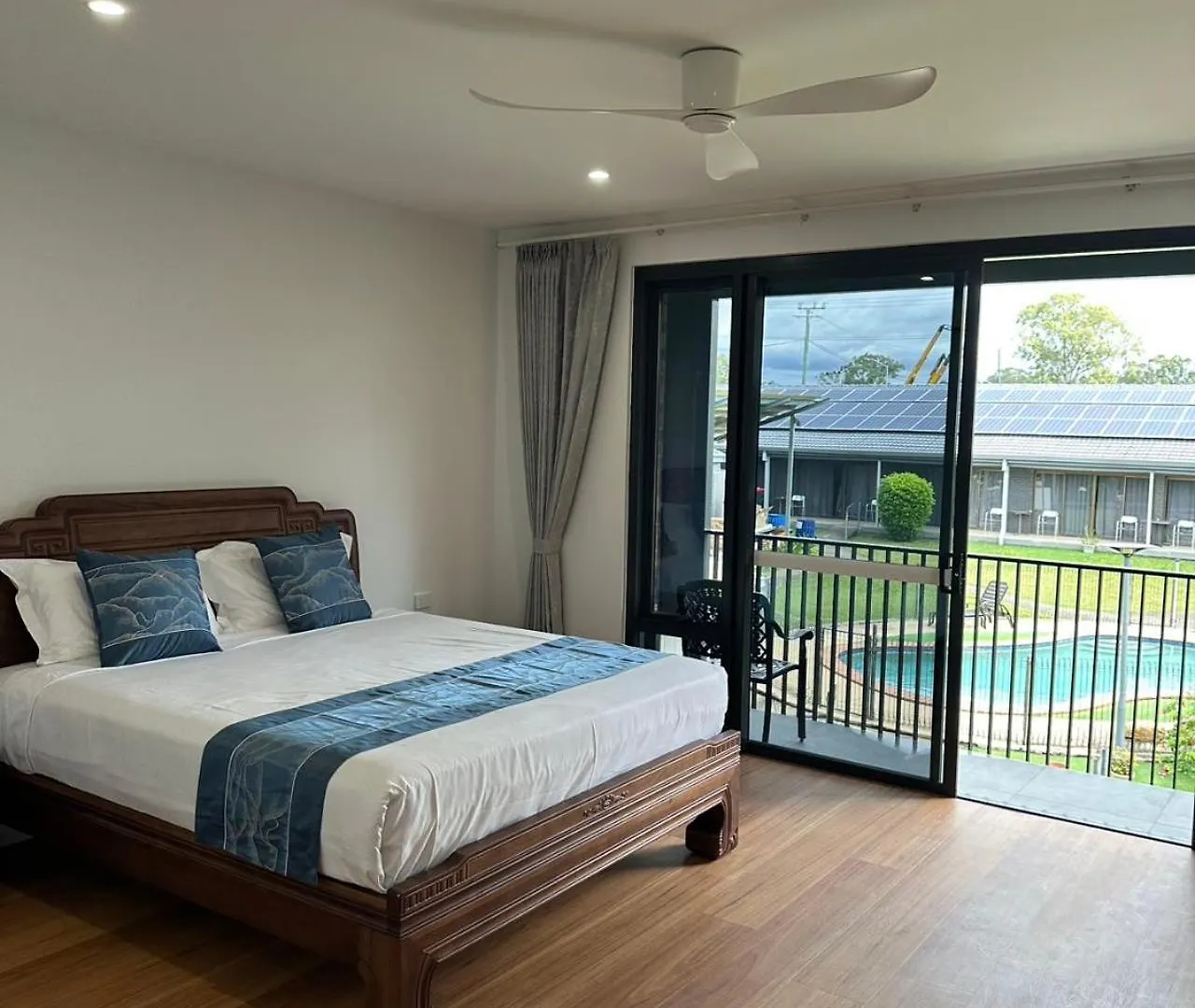 Oxley Motor Inn Брисбен 3*,  Австралия